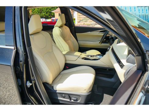 Used 2023 INFINITI QX60 Luxe w/ Cargo Package image 15