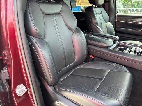Used 2022 Jeep Wagoneer Series II AWD/4WD image 56