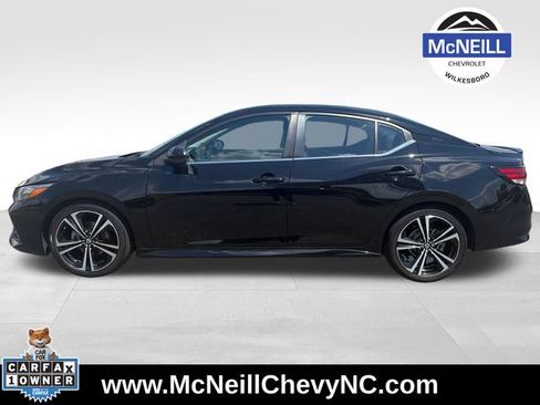 Used 2022 Nissan Sentra SR w/ Lighting Package FWD image 5