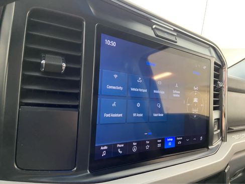 New 2026 Ford F250 XLT w/ XLT Premium Package AWD/4WD image 24