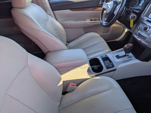 Used 2013 Subaru Outback 3.6R Limited w/ Popular Pkg 3 image 11