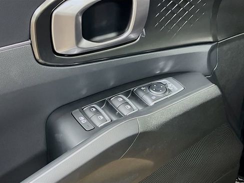 New 2025 Kia Sorento EX image 18