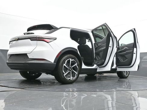 New 2026 Chevrolet Equinox EV LT image 68