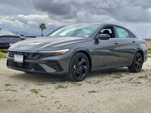 New 2026 Hyundai Elantra SEL Sport Premium FWD image 5