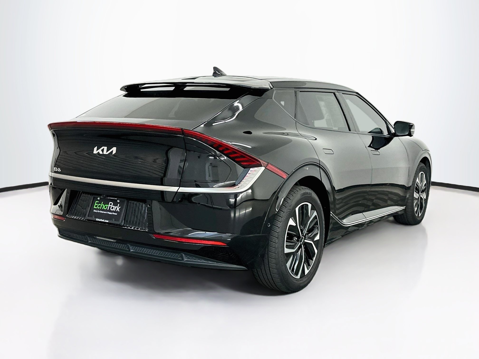 Used 2023 Kia EV6 Wind w/ Wind Technology Package AWD/4WD image 9