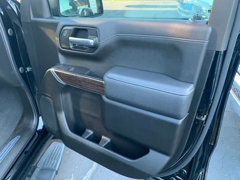 Used 2021 GMC Sierra 1500 Elevation w/ X31 Off-Road Package AWD/4WD image 14