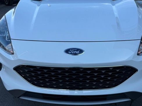 Used 2022 Ford Escape SE image 15