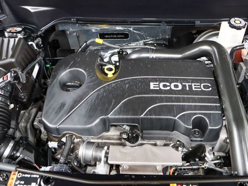 Used 2022 GMC Terrain SLT image 30