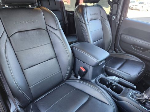 Used 2021 Jeep Wrangler Unlimited Sahara w/ Cold Weather Group image 12