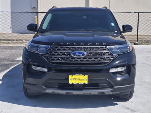 Certified 2022 Ford Explorer XLT w/ Equipment Group 202A image 2