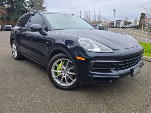 Used 2022 Porsche Cayenne E-Hybrid image 40
