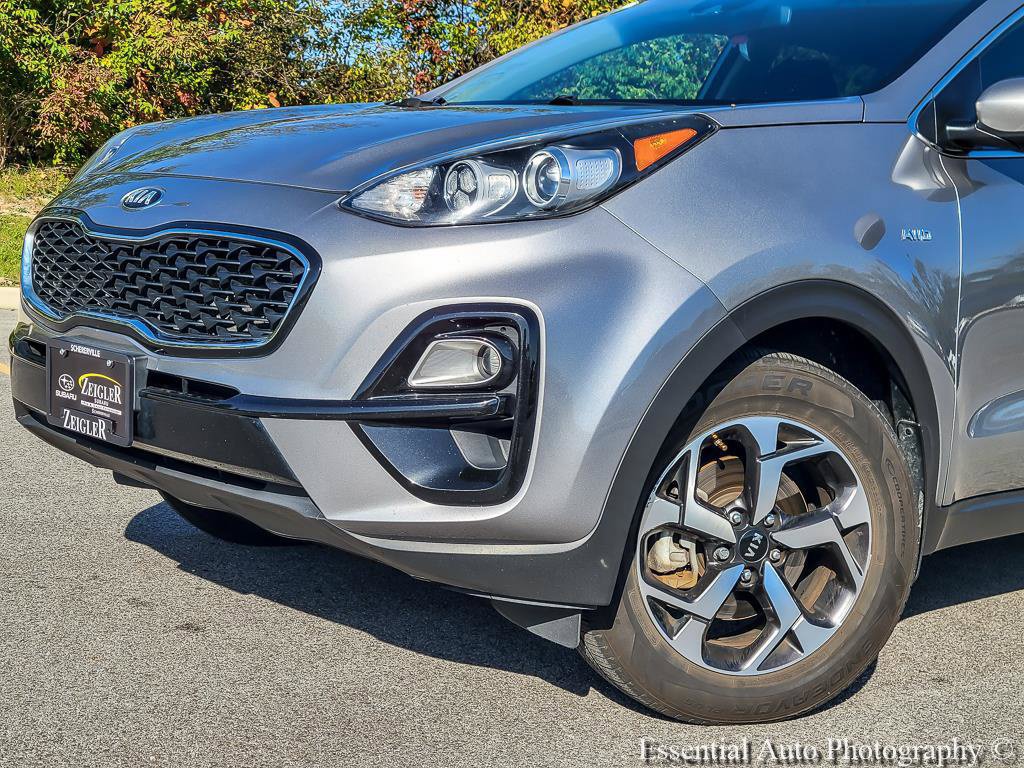 Used 2021 Kia Sportage LX AWD/4WD image 3
