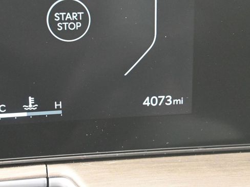 Certified 2025 Kia Sorento SX image 16