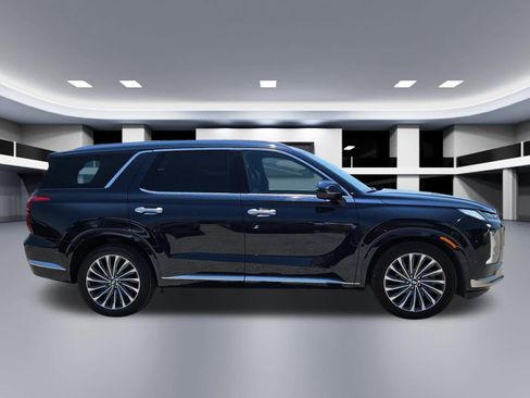 Used 2024 Hyundai Palisade Calligraphy FWD image 7