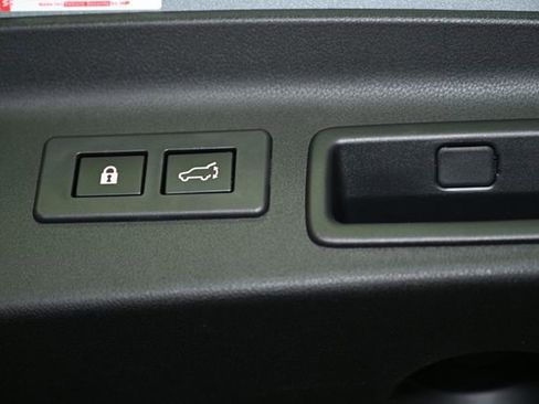 Used 2025 Subaru Forester Limited image 63