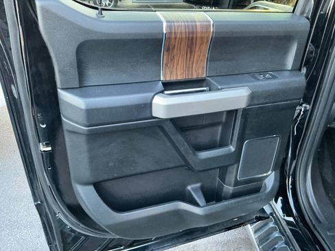 Used 2018 Ford F150 Lariat w/ Max Trailer Tow Package AWD/4WD image 17