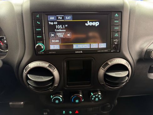 Used 2017 Jeep Wrangler Sport image 20