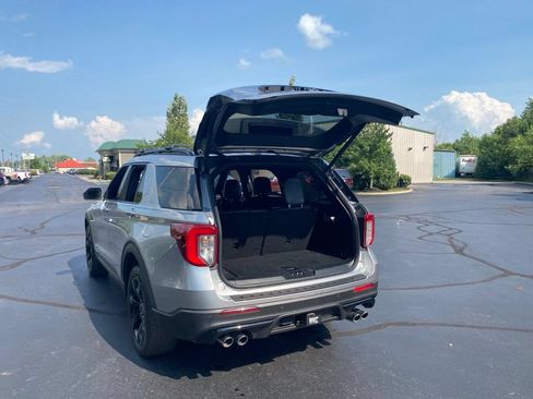 Used 2020 Ford Explorer ST w/ ST High-Performance Pack AWD/4WD image 36