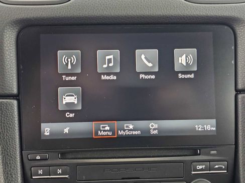 Used 2022 Porsche 718 Cayman w/ Premium Package image 21