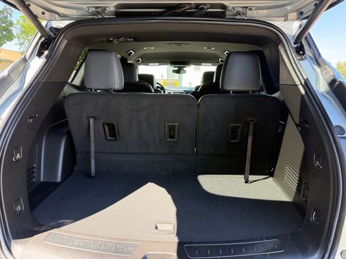 Used 2023 Buick Enclave Essence AWD/4WD image 15