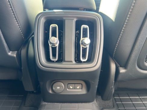 New 2026 Volvo XC40 B5 Plus w/ Protection Package Premier AWD/4WD image 18