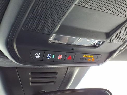 New 2026 Chevrolet Equinox EV LT image 32