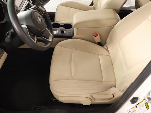 Used 2019 Subaru Legacy 2.5i AWD/4WD image 10