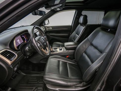 Used 2017 Jeep Grand Cherokee Limited AWD/4WD image 18