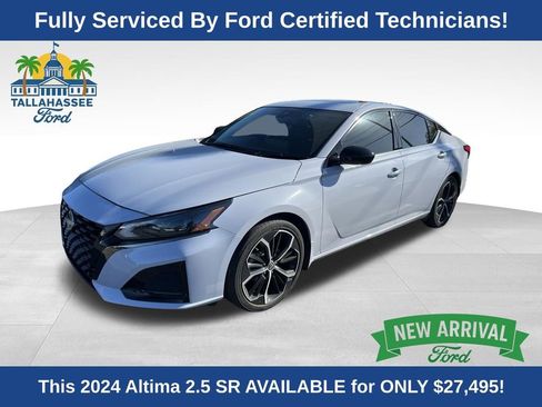 Used 2024 Nissan Altima 2.5 SR w/ SR Premium Package image 1