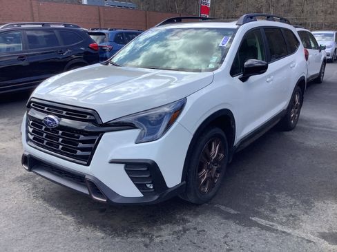 Certified 2025 Subaru Ascent Bronze Edition AWD/4WD image 4