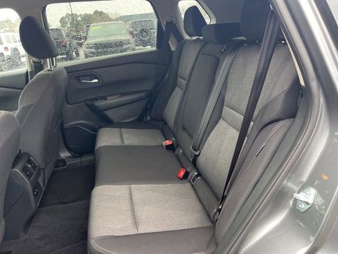 Used 2024 Nissan Rogue SV image 19