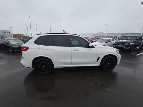 Used 2023 BMW X5 M50i w/ Executive Package image 2