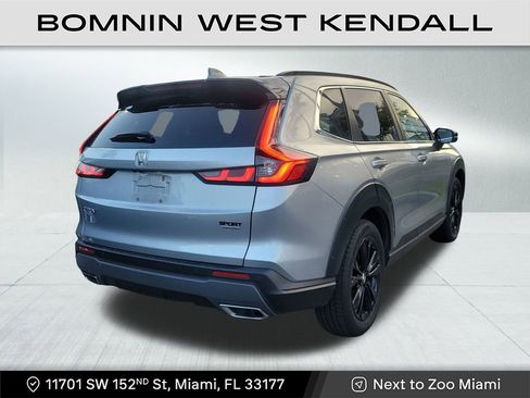 Used 2023 Honda CR-V Sport Touring image 4