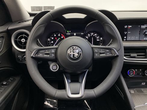 Used 2020 Alfa Romeo Stelvio Ti AWD/4WD image 12