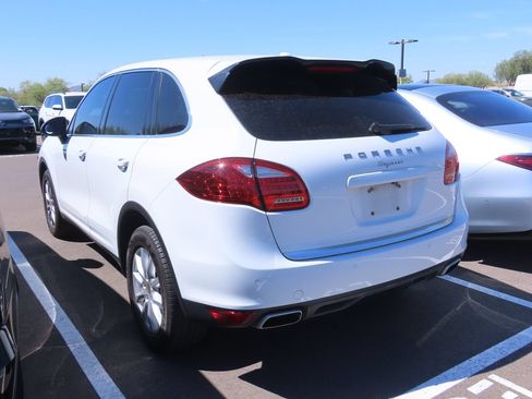 Used 2014 Porsche Cayenne AWD/4WD image 3