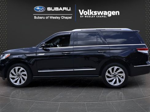 Used 2024 Lincoln Navigator Reserve AWD/4WD image 5