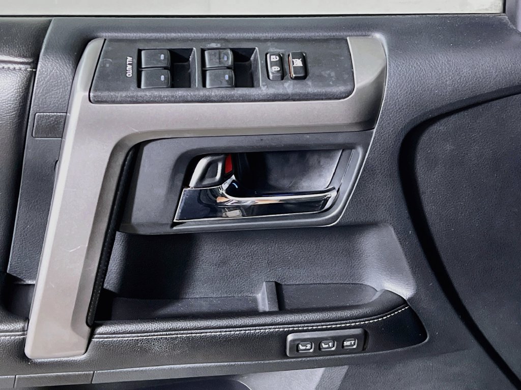 Used 2015 Toyota 4Runner Limited RWD image 14