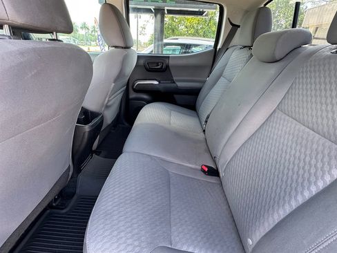 Used 2021 Toyota Tacoma SR5 image 12