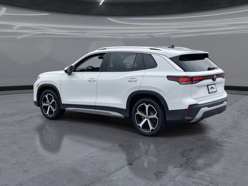 New 2026 Volkswagen Tiguan SE image 3
