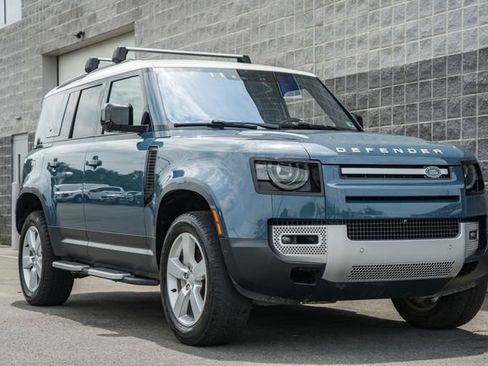 Used 2022 Land Rover Defender 110 SE AWD/4WD image 2