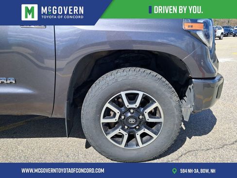 Used 2019 Toyota Tundra Limited w/ Limited Premium Package AWD/4WD image 9