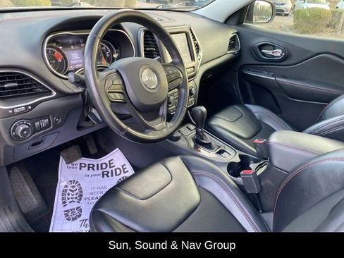 Used 2021 Jeep Cherokee Trailhawk w/ Sun, Sound & Nav Group AWD/4WD image 6