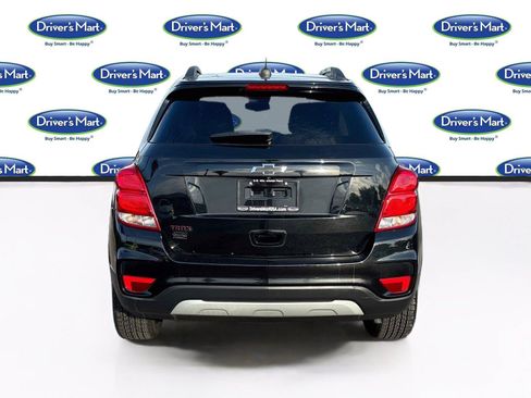 Used 2020 Chevrolet Trax LT w/ Redline Edition FWD image 6