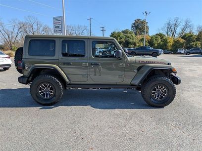 New 2026 Jeep Wrangler Unlimited Rubicon w/ Xtreme 35 Tire Package