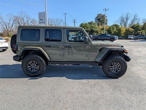 New 2026 Jeep Wrangler Rubicon w/ Xtreme 35 Tire Package image 2