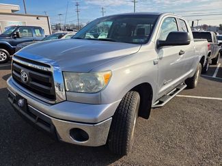 Used 2010 Toyota Tundra 4x4 Double Cab video 2