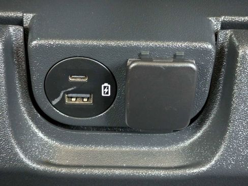 Used 2022 Ford F150 4x4 SuperCrew Hybrid image 15