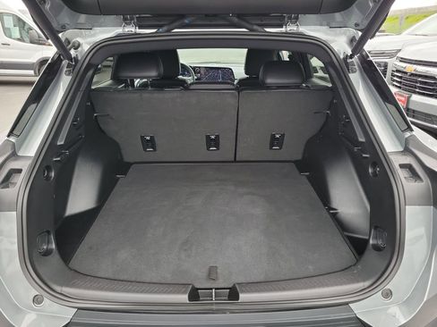 Used 2026 Chevrolet Equinox EV LT image 17