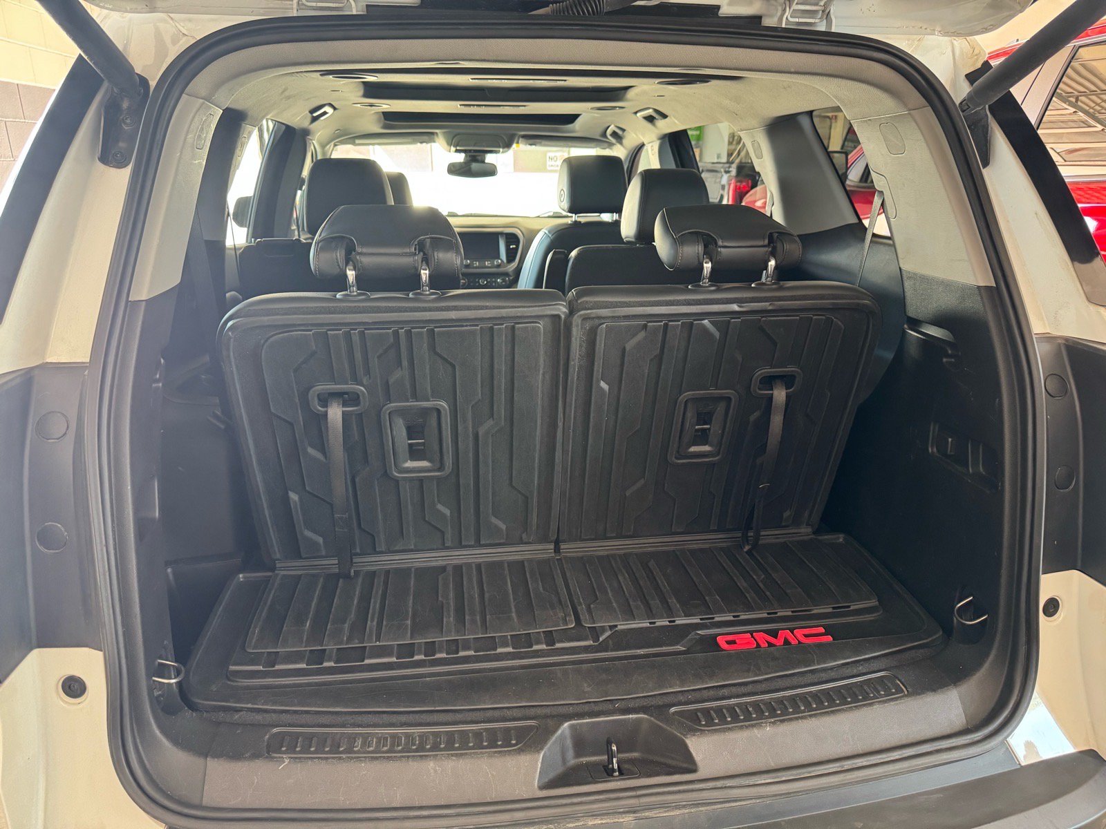 Used 2021 GMC Acadia AT4 w/ Preferred Package AWD/4WD image 10
