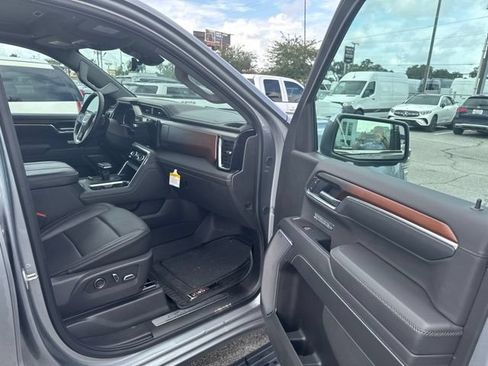 Used 2026 GMC Sierra 1500 Denali w/ Denali Reserve Package AWD/4WD image 8